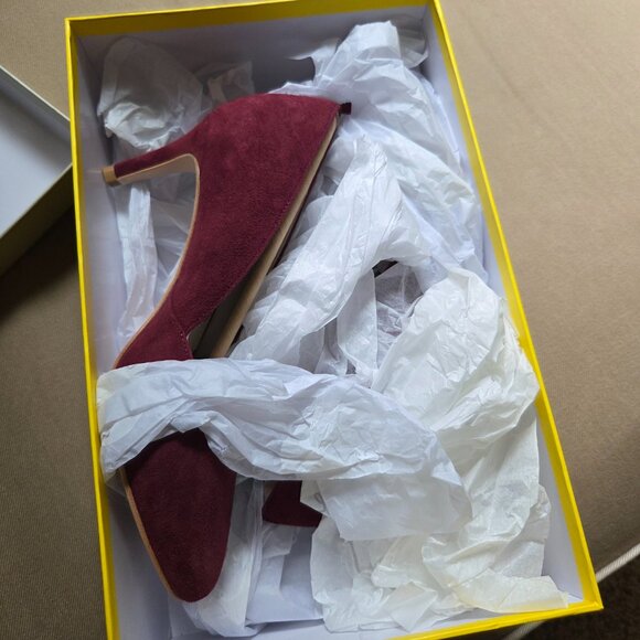 BODEN New In Box Burgundy Red Suede Heels - Picture 2 of 4